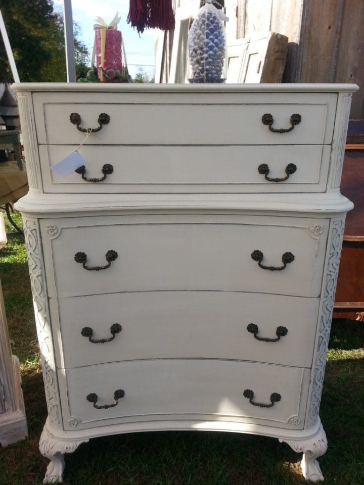 A Sophisticated Shell Dresser