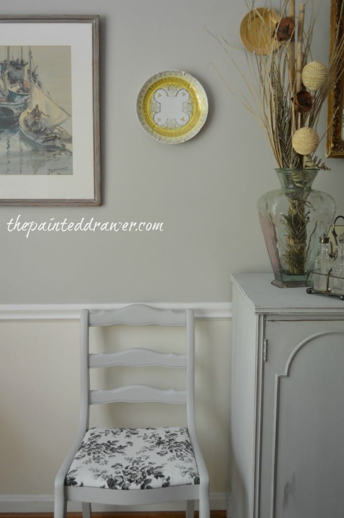 French Gray Dining Room www.thepainteddrawer.com