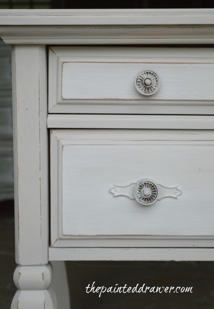 Vintage Desk www.thepainteddrawer.com