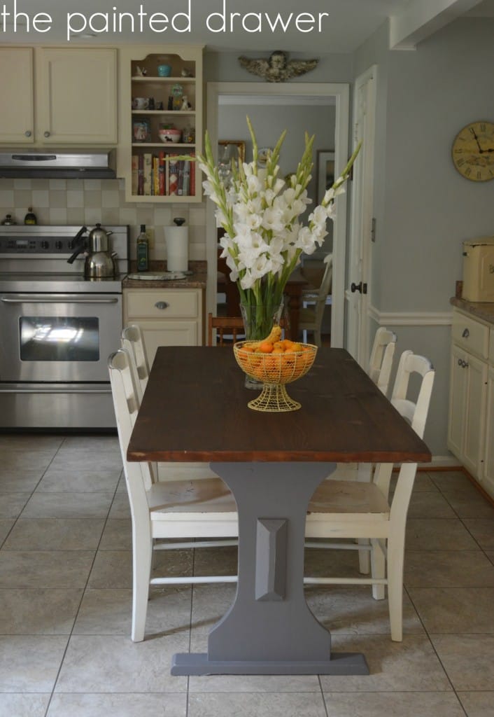 Farmhouse Table www.thepainteddrawer.com