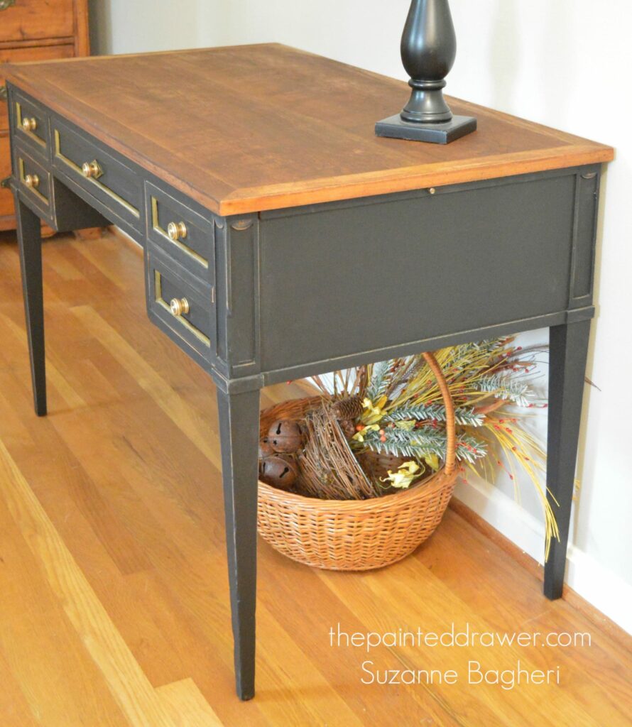 Vintage Desk www.thepainteddrawer.com