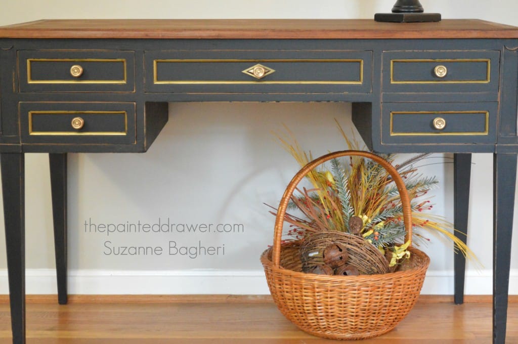 Vintage Desk www.thepainteddrawer.com