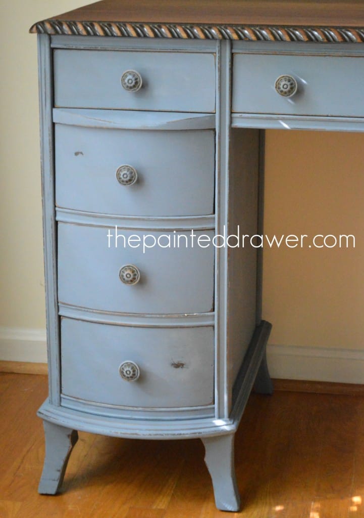 Vintage Desk www.thepainteddrawer.com