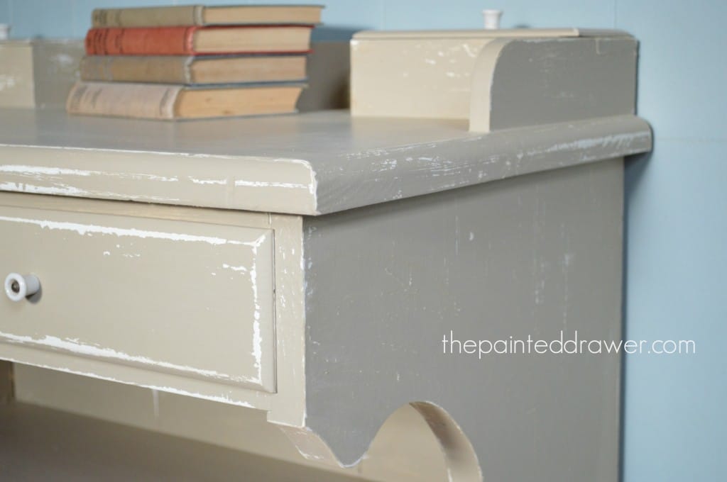 Farmhouse Desk www.thepainteddrawer.com