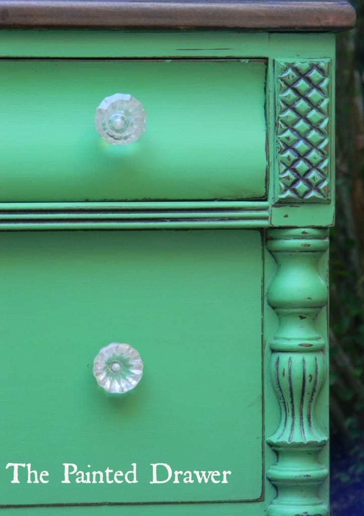 Emerald Dresser