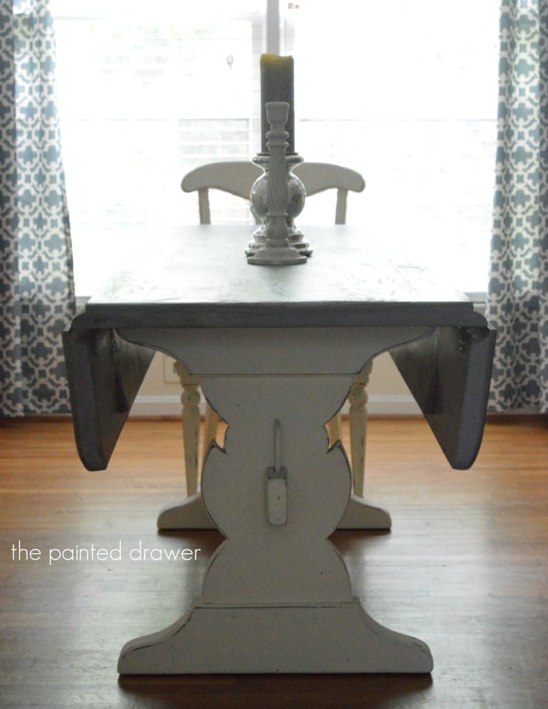 Farmhouse Table www.thepainteddrawer.com