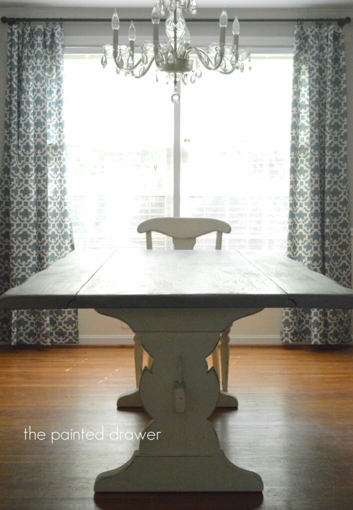 Farmhouse Table www.thepainteddrawer.com