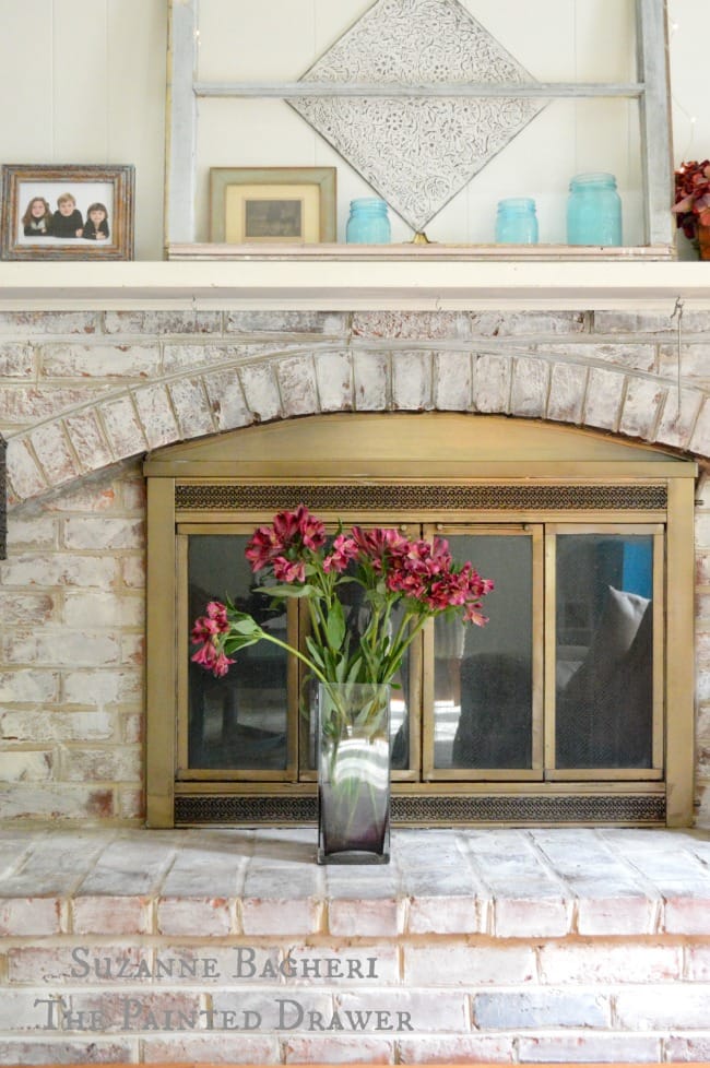 Whitewashed Brick fireplace, summer decor, summer mantel