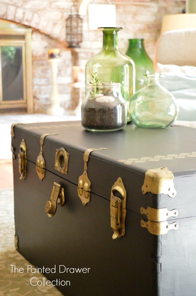 Cedar Chest in Black and Gold