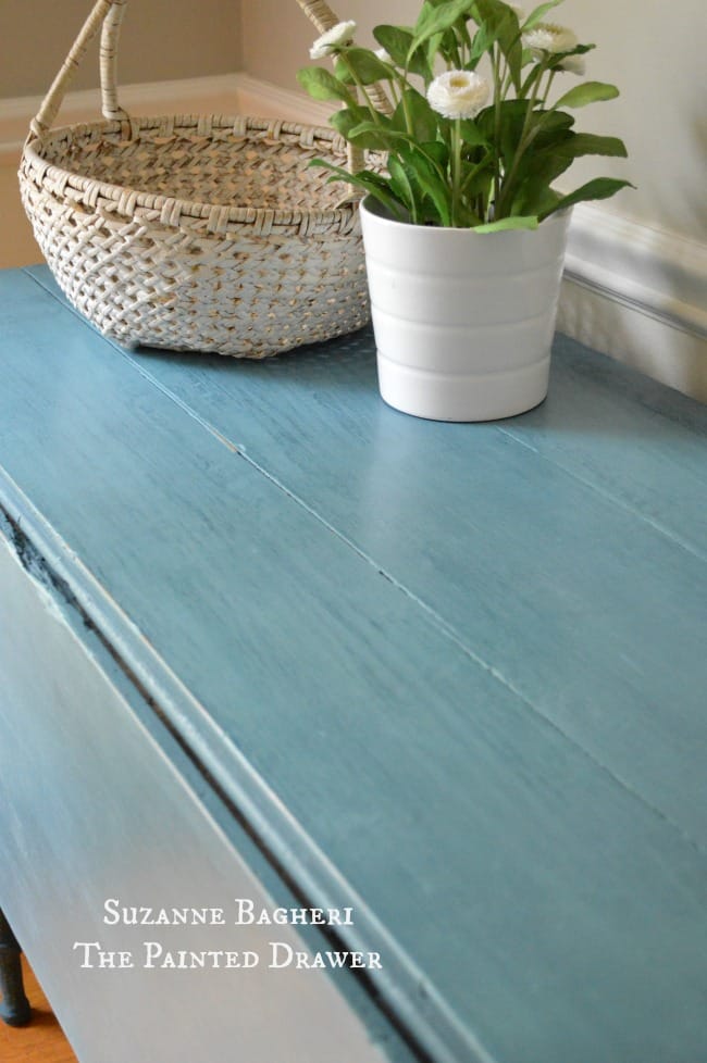 Farmhouse Table in Provence and Aubusson