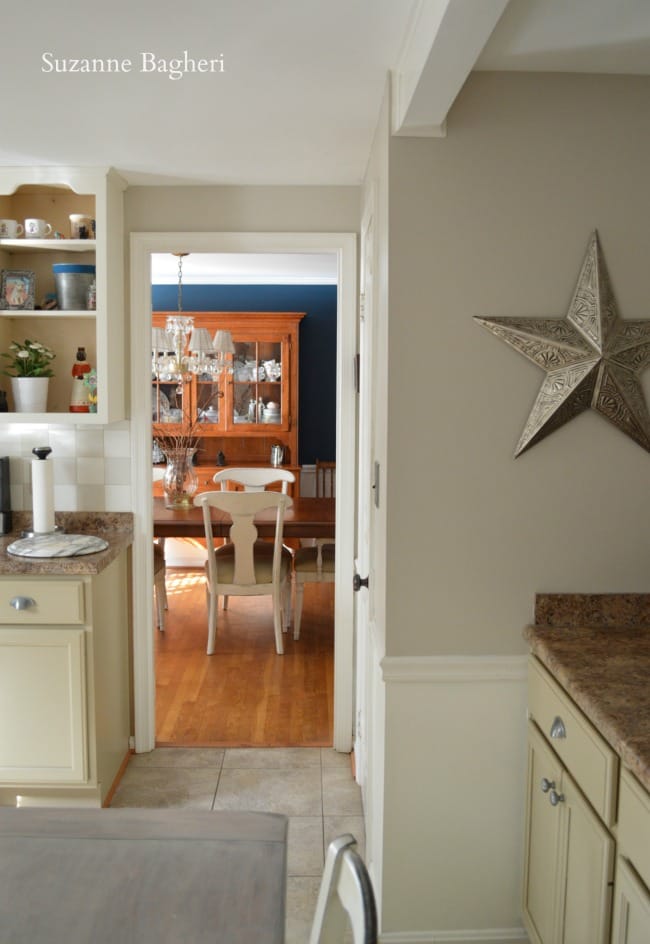 kitchen-accessible-beige