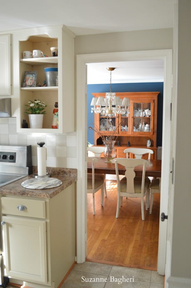 kitchen cabinets in General Finishes milk paint