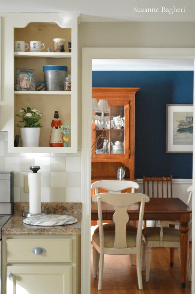 kitchen cabinets in General Finishes milk paint