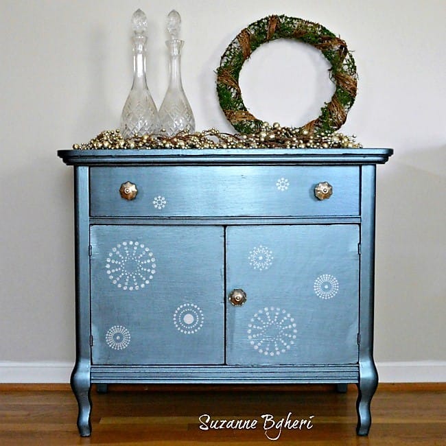 Winter Metallic Cabinet