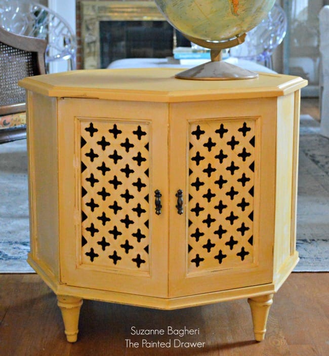 Apricot Moroccan Table