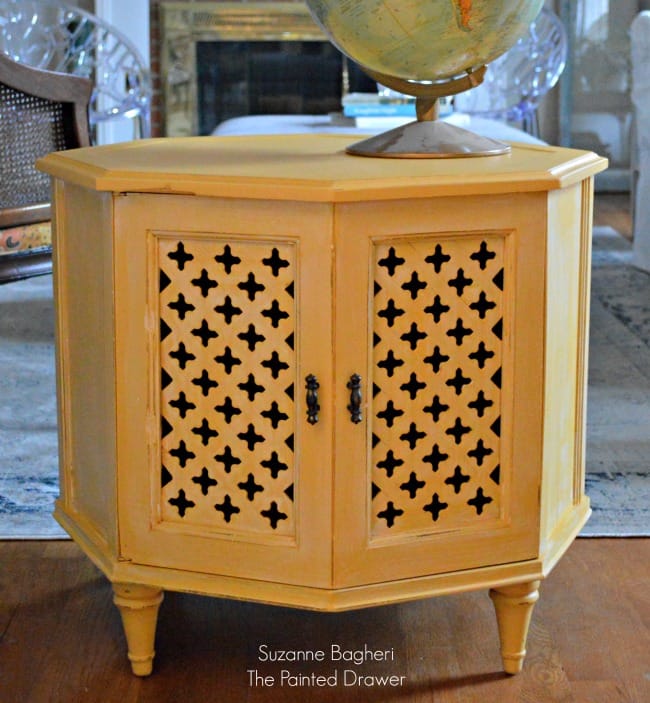 Apricot Moroccan Table