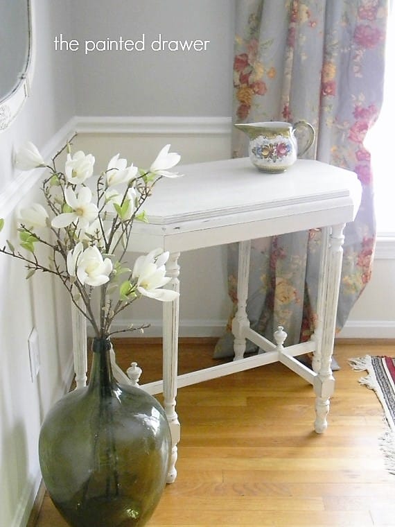 Shabby Chic Table in Annie Sloan Old White
