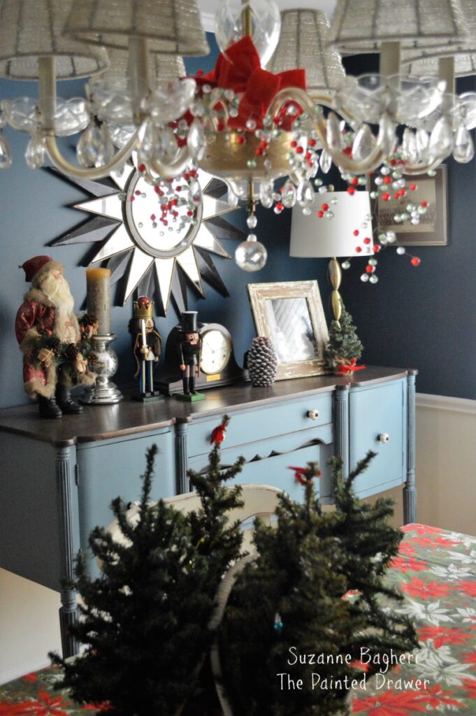 Dining Room Christmas Decor