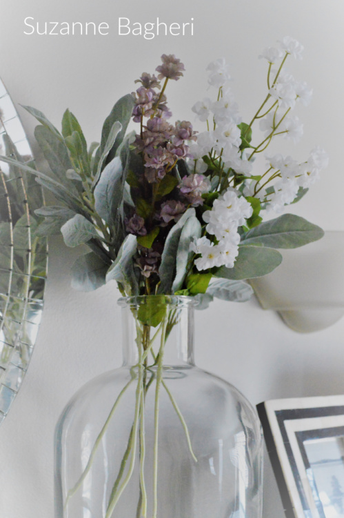 Mantel Glass Vases with Flowers